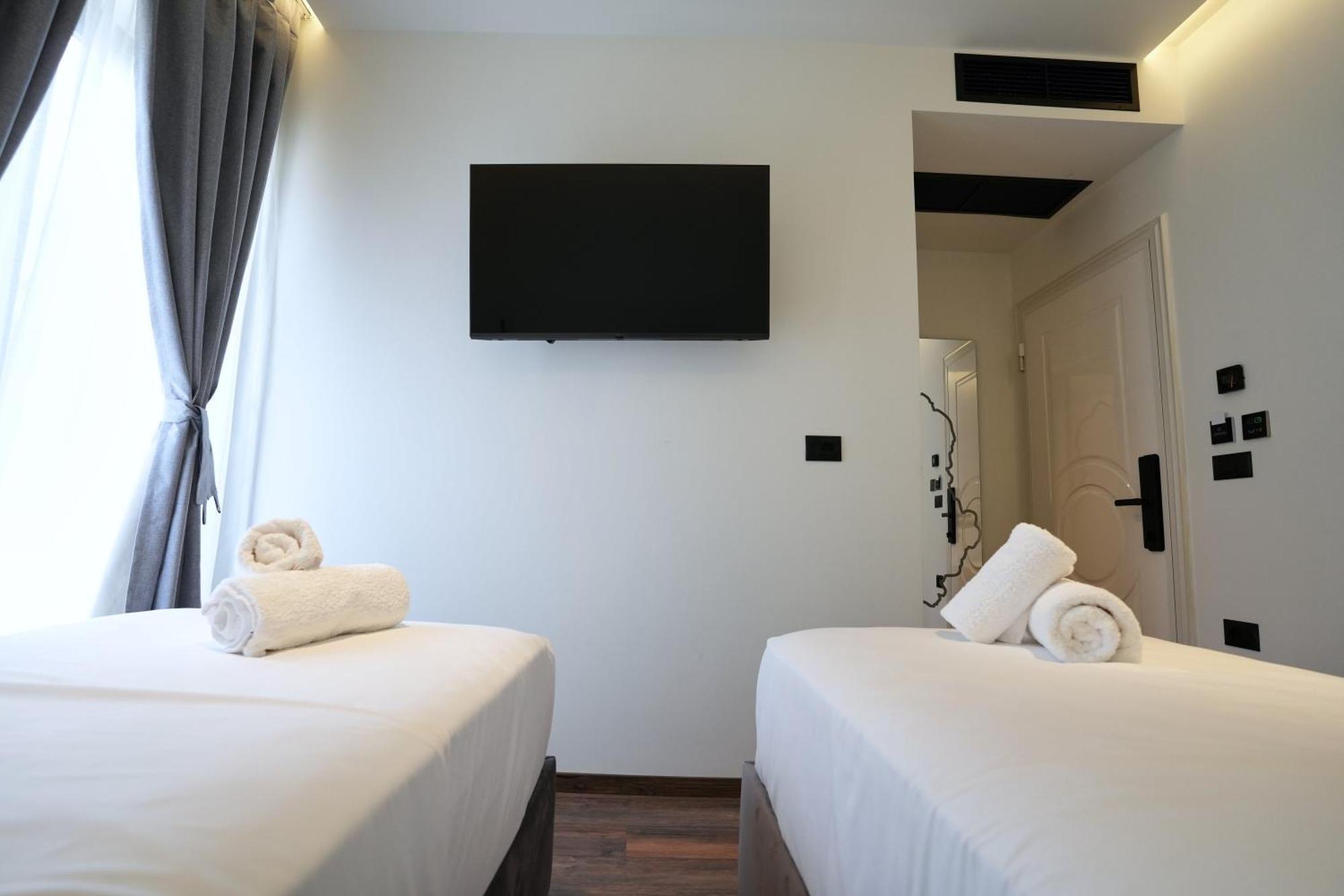 Boutique Hotel Empire Of Martin Gjirokaster Luaran gambar