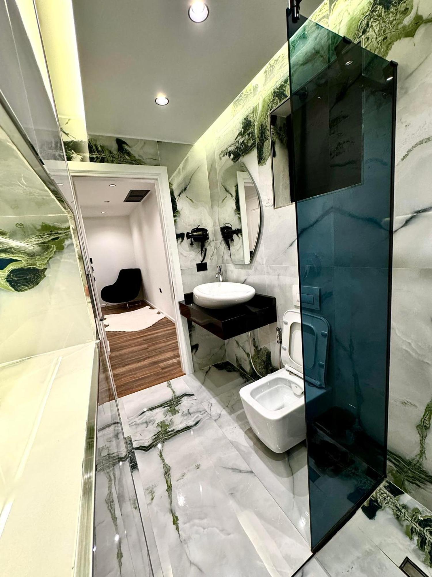 Boutique Hotel Empire Of Martin Gjirokaster Luaran gambar