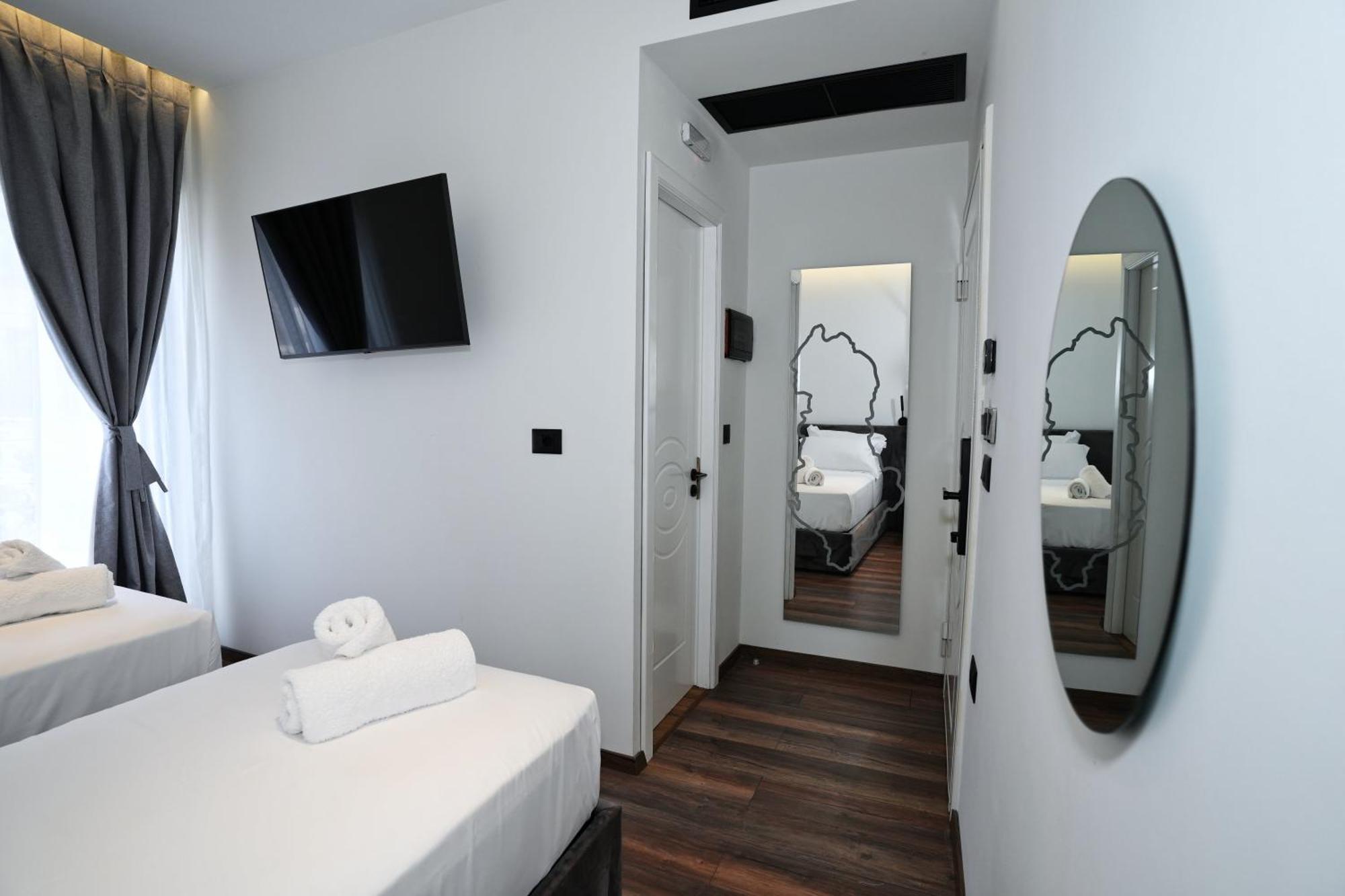 Boutique Hotel Empire Of Martin Gjirokaster Luaran gambar